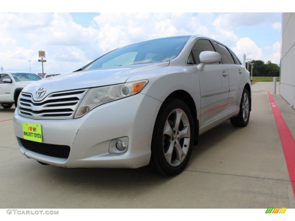 2010 Venza V6 - Classic Silver Metallic / Ivory photo #4