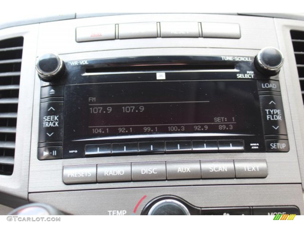 2010 Venza V6 - Classic Silver Metallic / Ivory photo #19