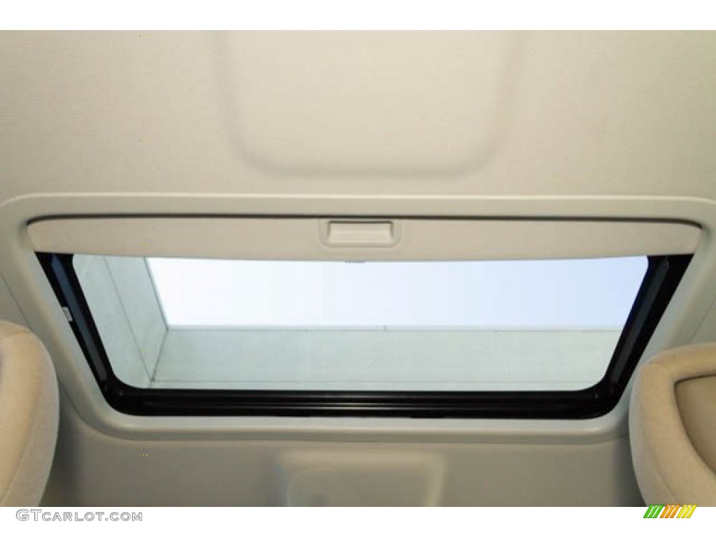 2014 Patriot Latitude - Deep Cherry Red Crystal Pearl / Dark Slate Gray/Light Pebble photo #17