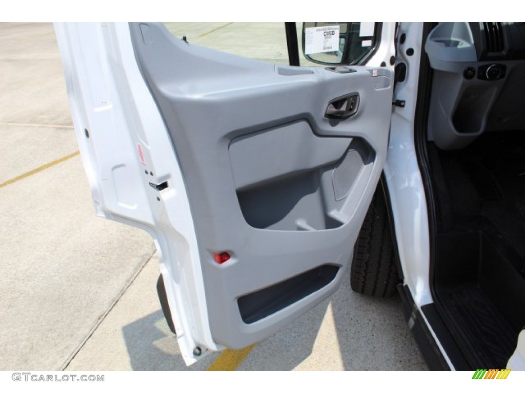 2019 Transit Passenger Wagon XLT 350 MR Long - Oxford White / Charcoal black photo #9