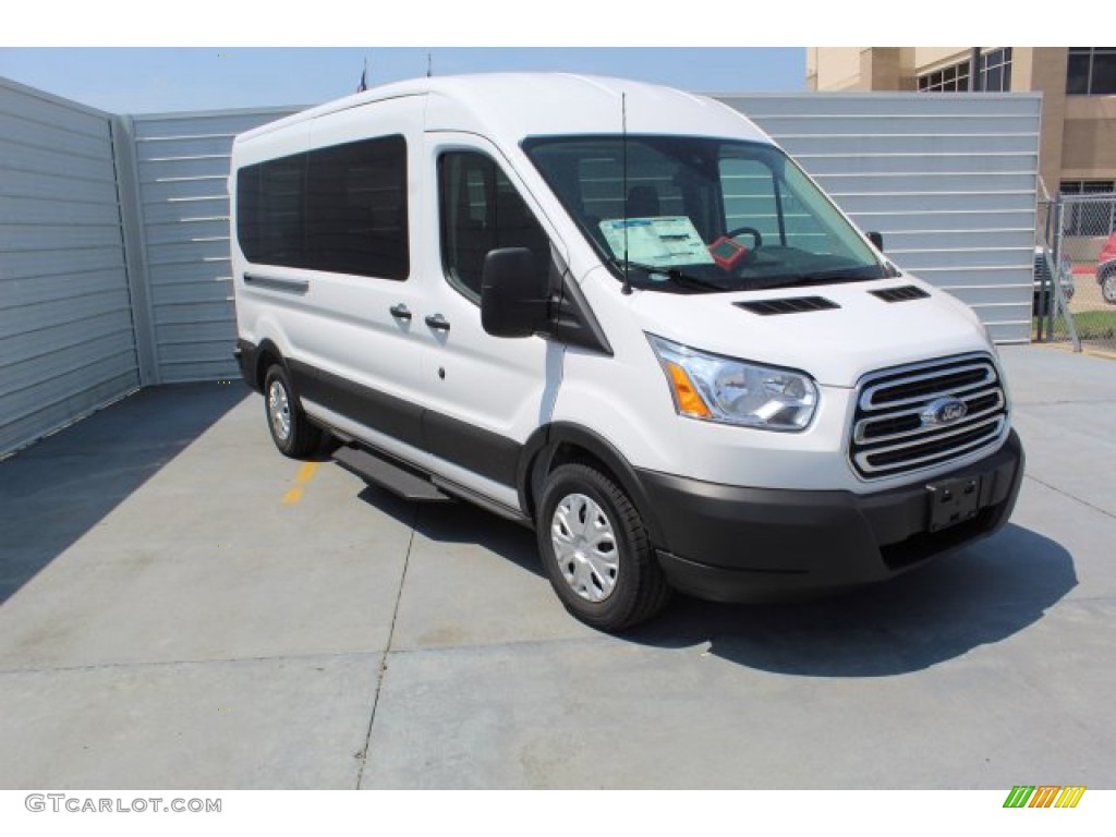 2019 Transit Passenger Wagon XLT 350 MR Long - Oxford White / Charcoal black photo #2