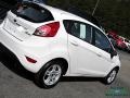 Oxford White - Fiesta SE Hatchback Photo No. 32