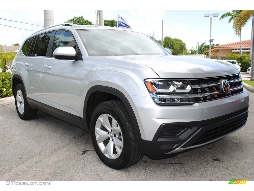 Reflex Silver Metallic 2019 Volkswagen Atlas S Exterior Photo #134768577