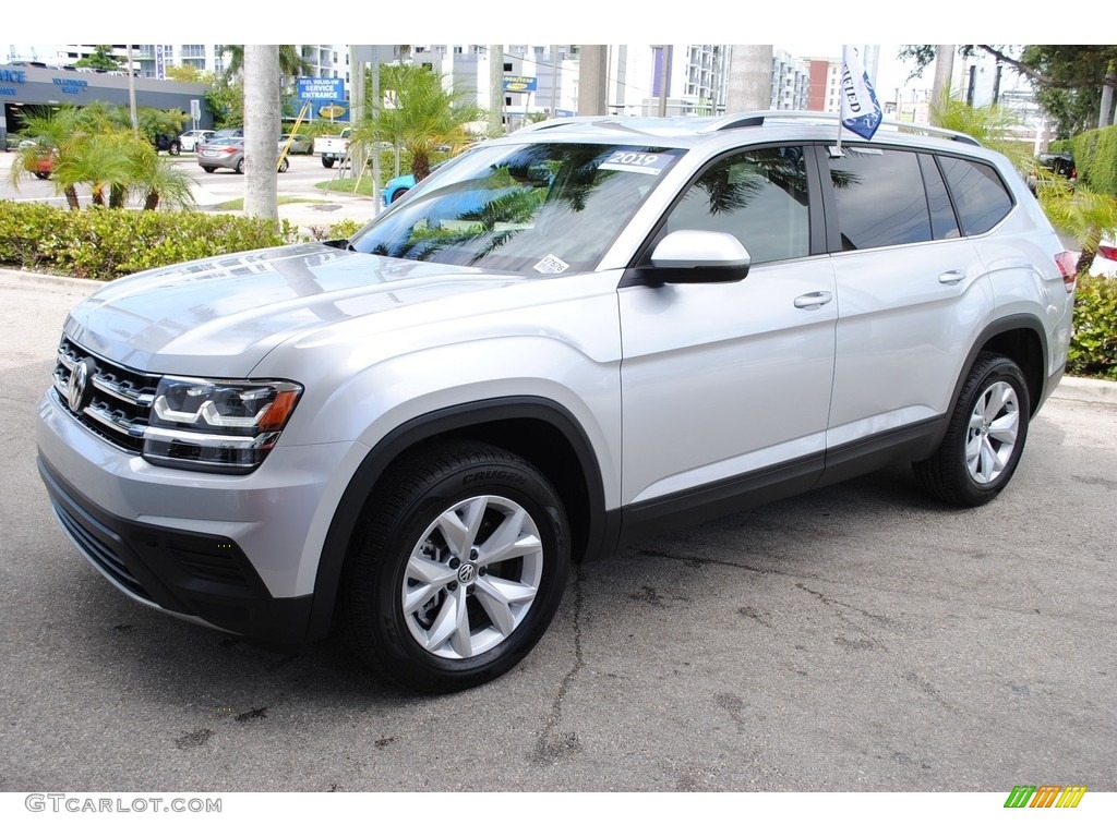 Reflex Silver Metallic 2019 Volkswagen Atlas S Exterior Photo #134768637