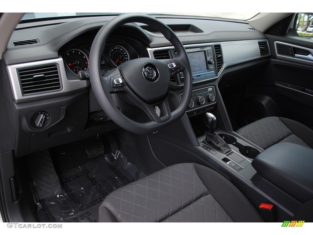 Titan Black Interior 2019 Volkswagen Atlas S Photo #134768817
