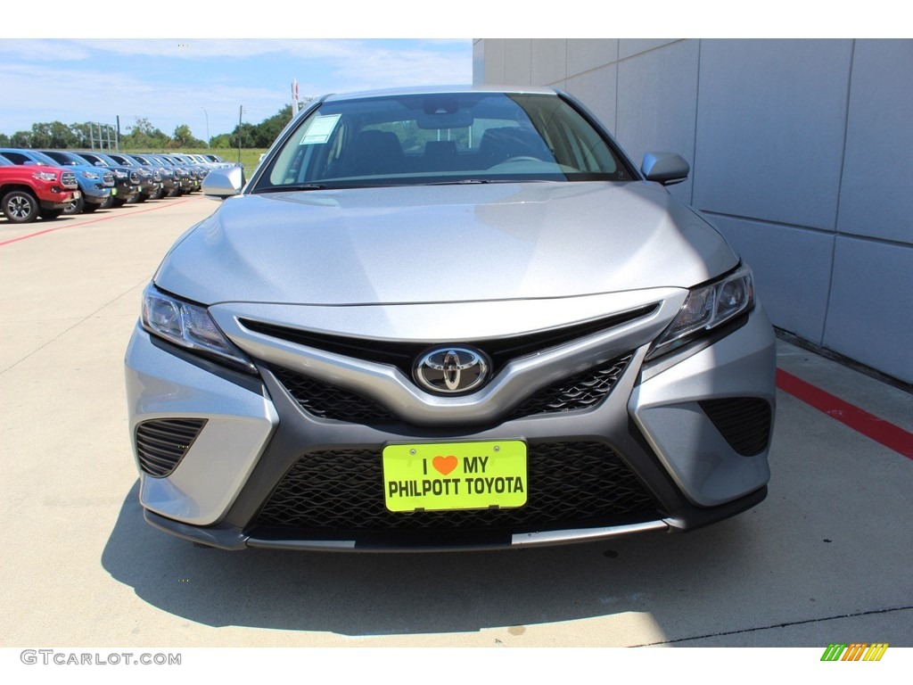 2019 Camry SE - Celestial Silver Metallic / Black photo #3
