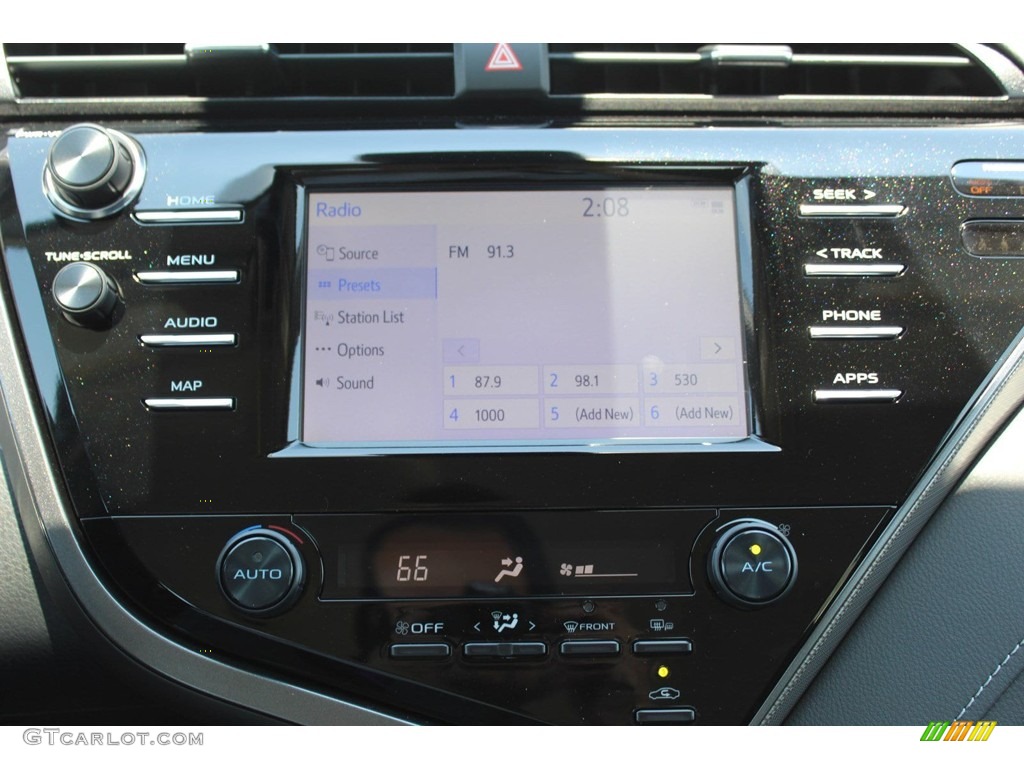 2019 Camry SE - Celestial Silver Metallic / Black photo #17