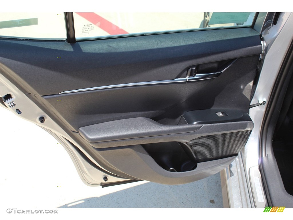 2019 Camry SE - Celestial Silver Metallic / Black photo #20