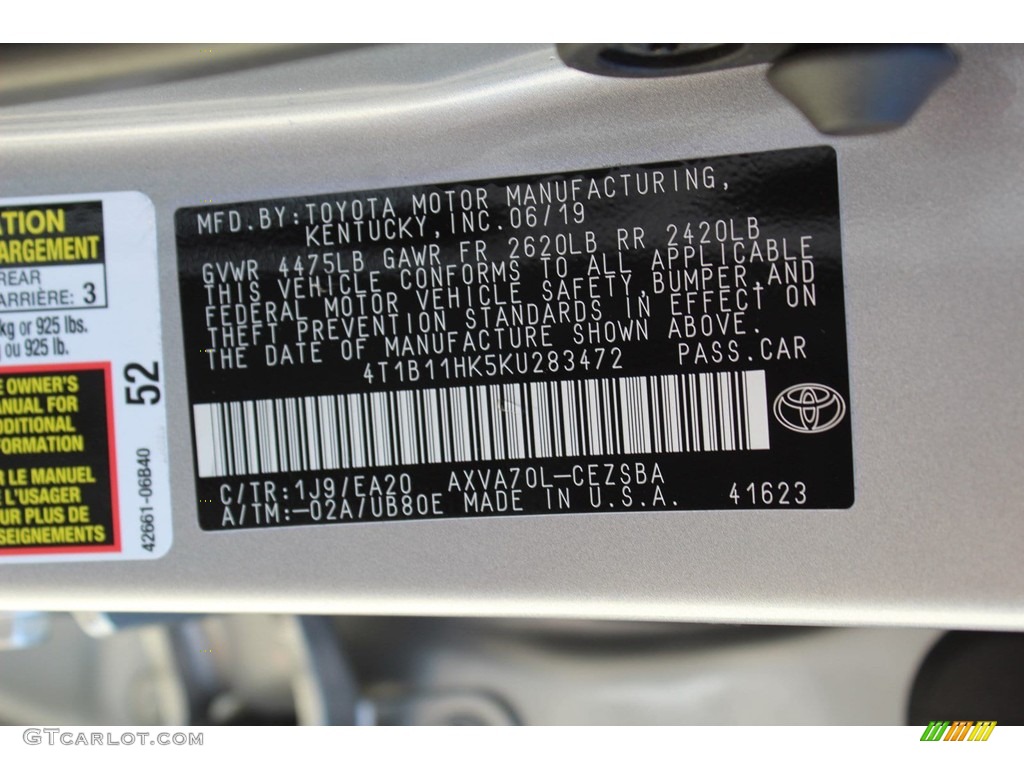 2019 Camry SE - Celestial Silver Metallic / Black photo #26