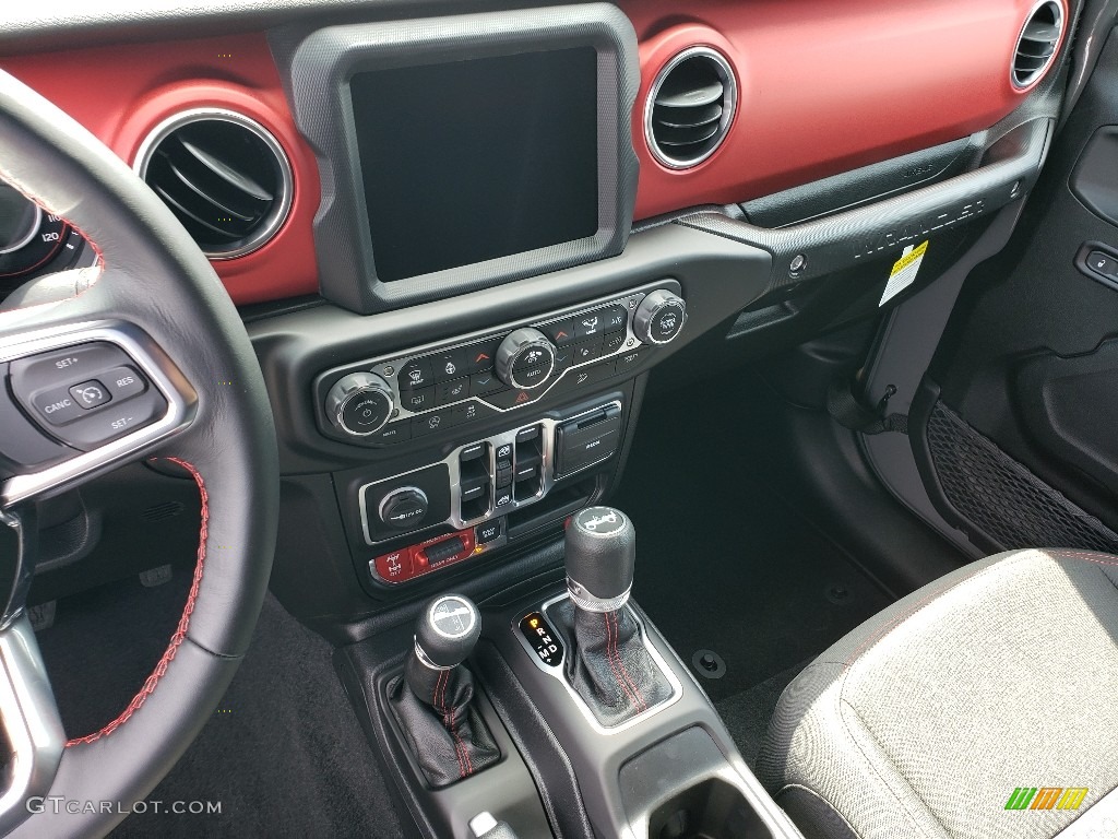 2020 Jeep Wrangler Unlimited Rubicon 4x4 Controls Photo #134774568