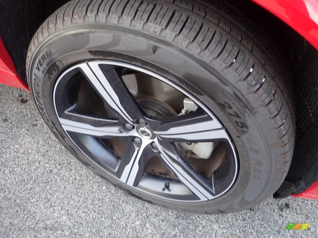 2019 Volvo XC90 T5 AWD R-Design Wheel Photos