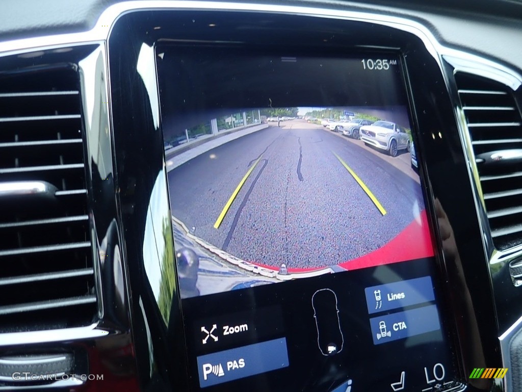 2019 Volvo XC90 T5 AWD R-Design Controls Photo #134776047