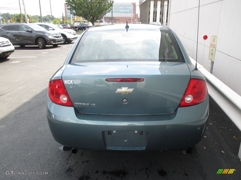 2010 Cobalt LT Sedan - Silver Moss Metallic / Gray photo #4