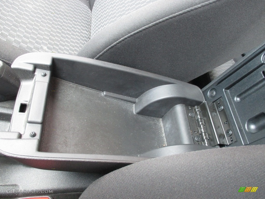 2010 Cobalt LT Sedan - Silver Moss Metallic / Gray photo #17
