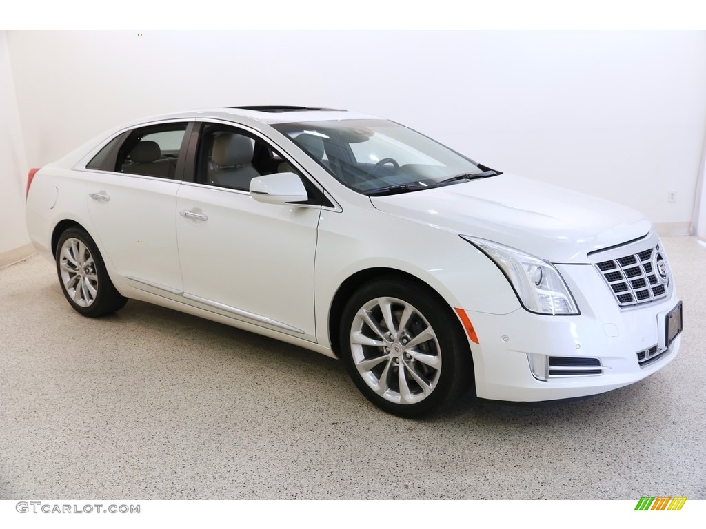 2014 XTS Luxury FWD - White Diamond Tricoat / Shale/Cocoa photo #1