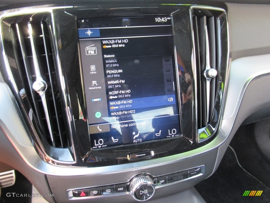 2019 Volvo S60 T6 AWD R Design Controls Photos