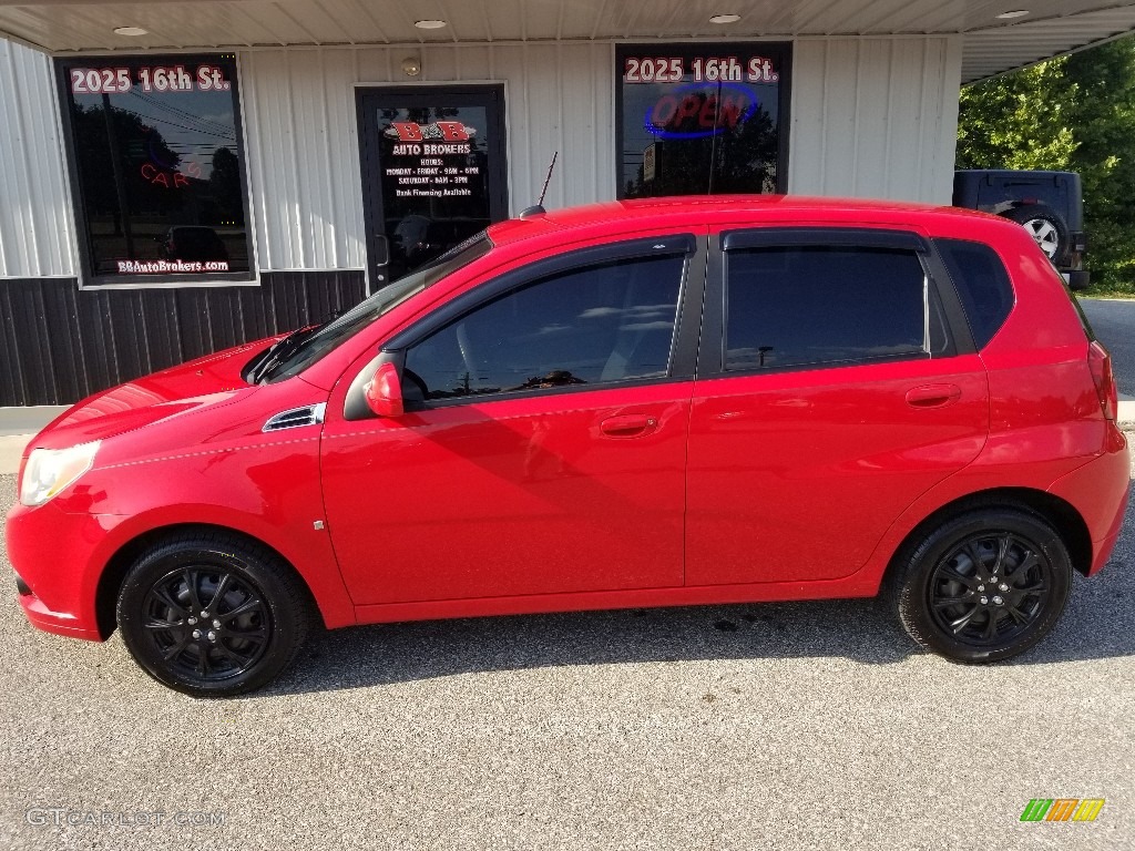 2009 Aveo Aveo5 LT - Victory Red / Charcoal photo #2