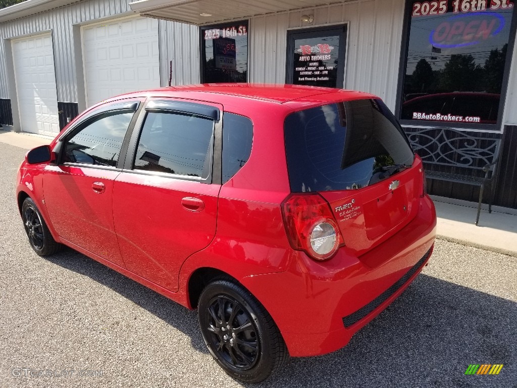 2009 Aveo Aveo5 LT - Victory Red / Charcoal photo #4