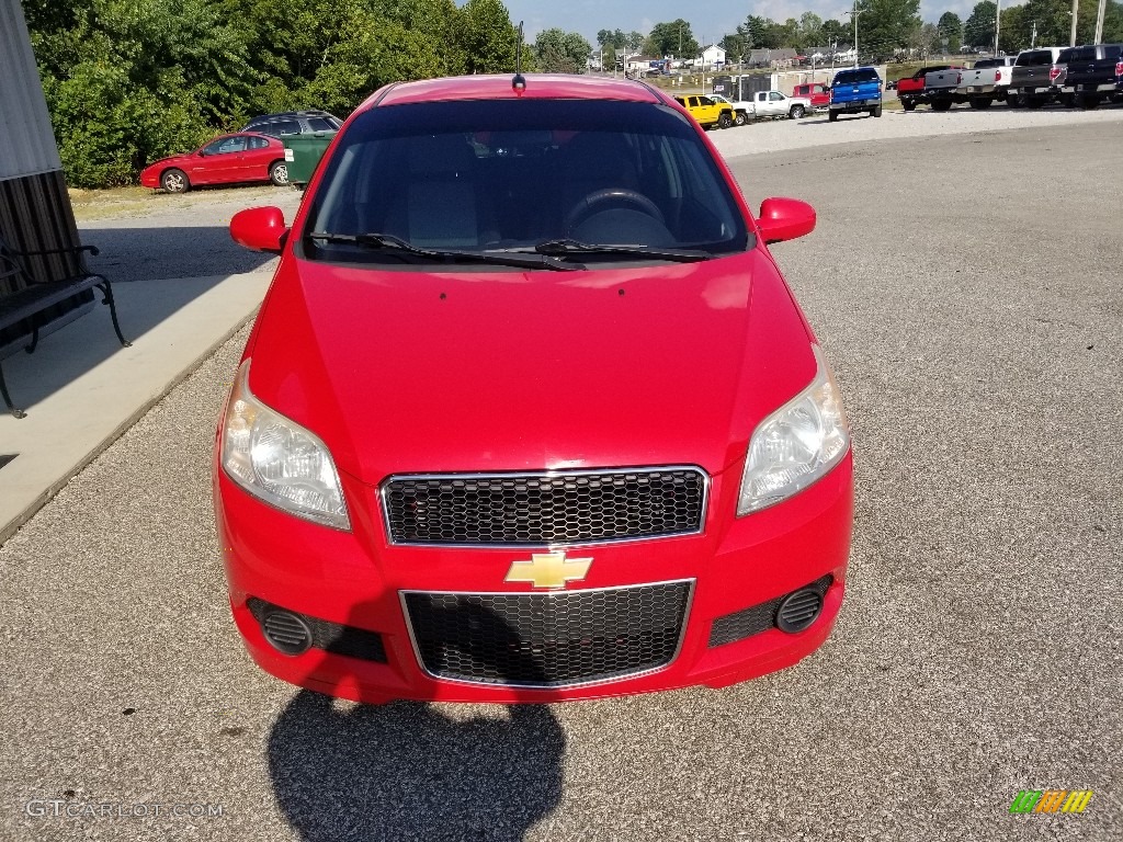 2009 Aveo Aveo5 LT - Victory Red / Charcoal photo #8