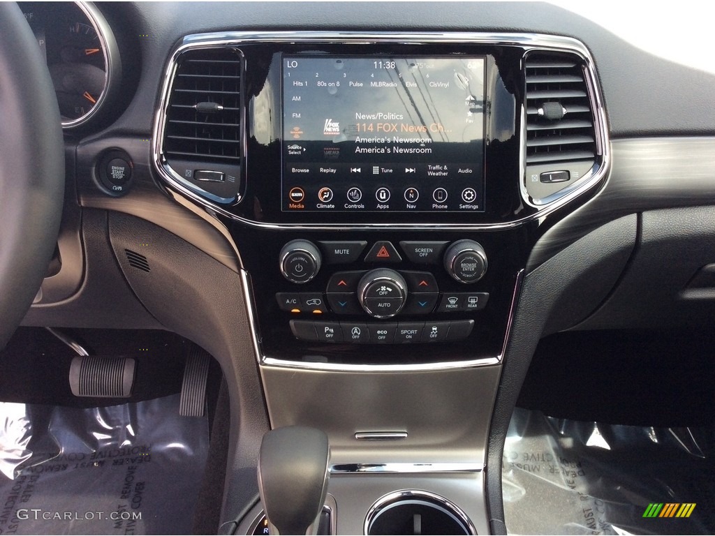 2020 Jeep Grand Cherokee Altitude 4x4 Controls Photo #134794619