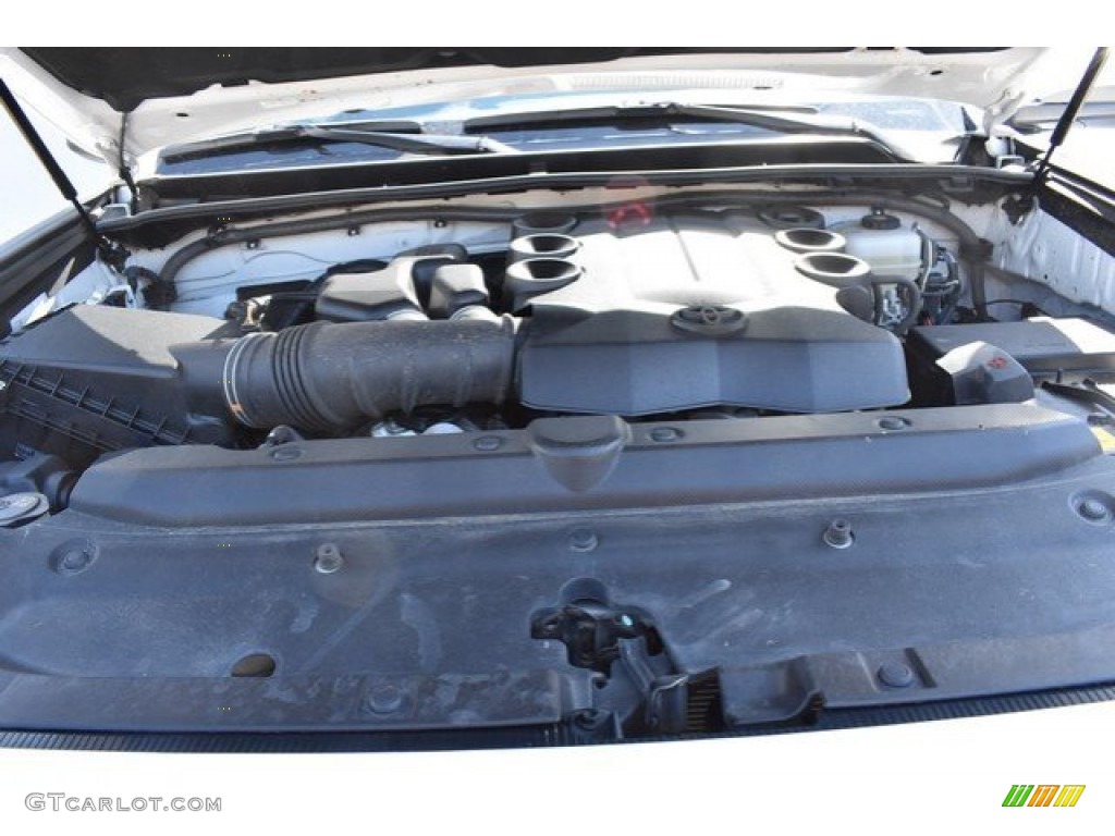 2017 4Runner TRD Off-Road 4x4 - Super White / Black photo #9