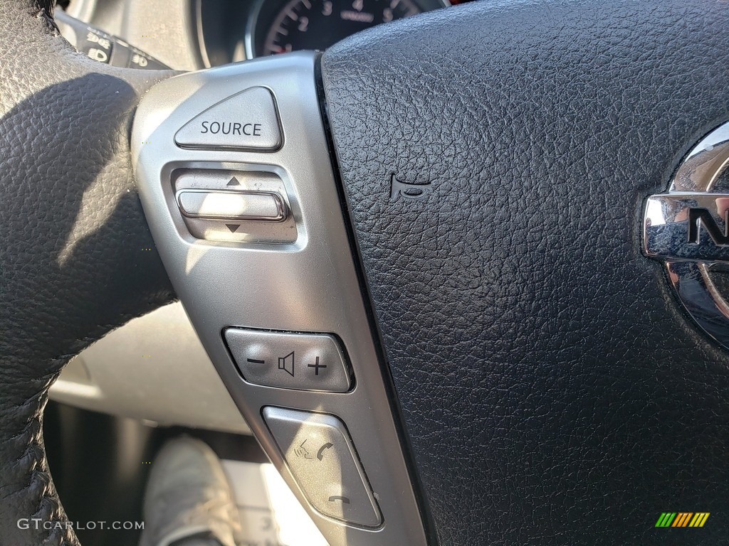 2014 Versa Note SV - Red Brick / Charcoal photo #10