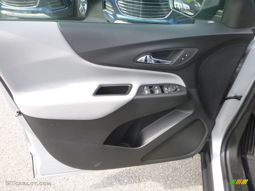 2020 Chevrolet Equinox LS AWD Ash Gray Door Panel Photo #134796296