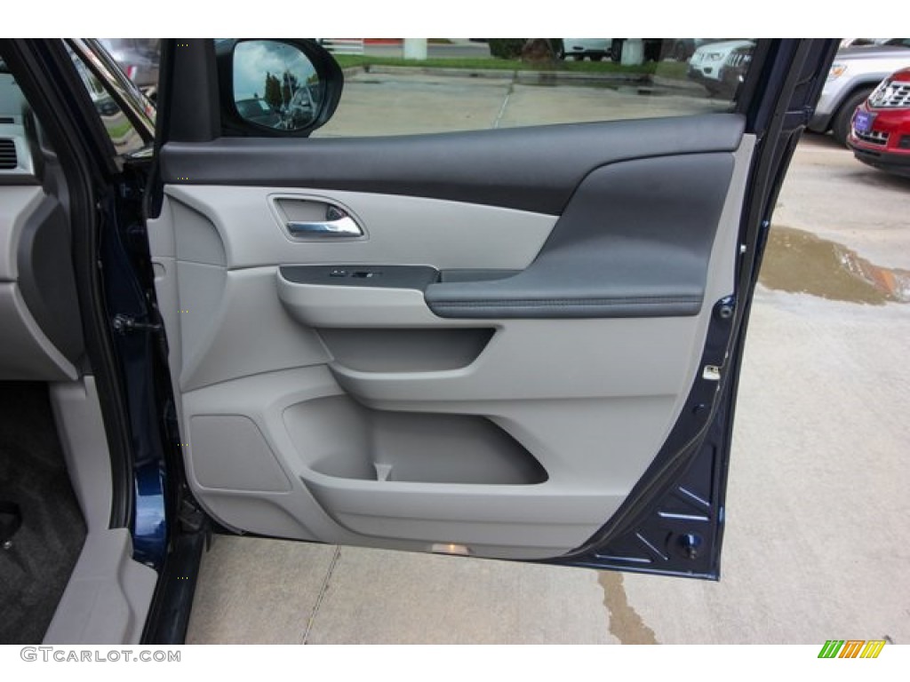 2016 Odyssey EX-L - Obsidian Blue Pearl / Gray photo #25