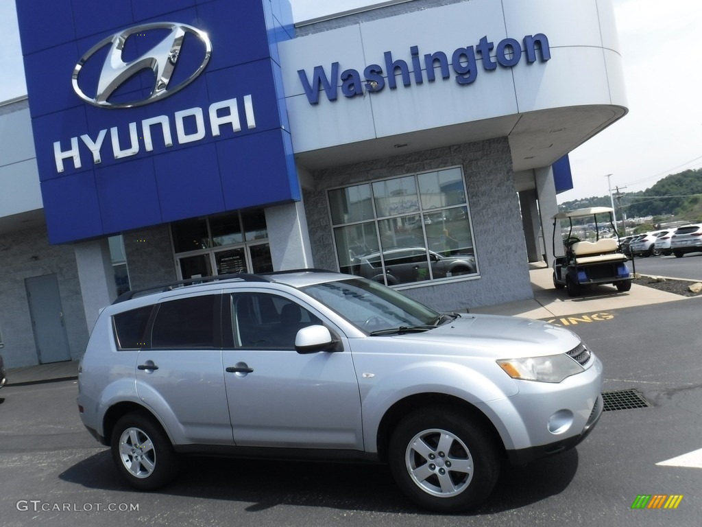 2007 Outlander LS 4WD - Cool Silver Metallic / Black photo #2