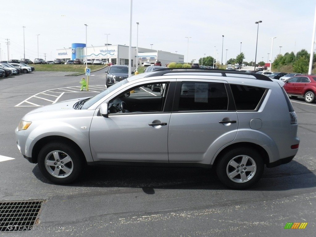 2007 Outlander LS 4WD - Cool Silver Metallic / Black photo #6