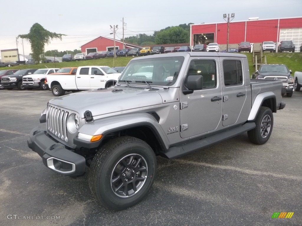 2020 Gladiator Overland 4x4 - Billet Silver Metallic / Black photo #1