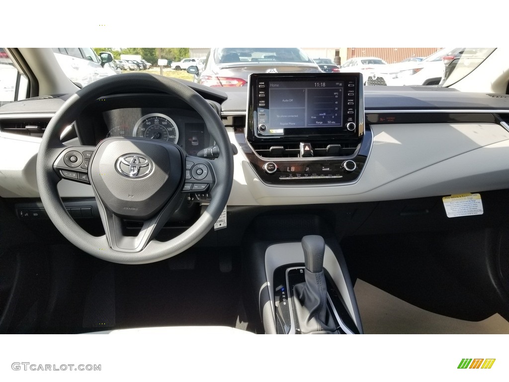 2020 Toyota Corolla LE Light Gray Dashboard Photo #134814559