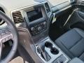 Sting-Gray - Grand Cherokee Upland 4x4 Photo No. 10
