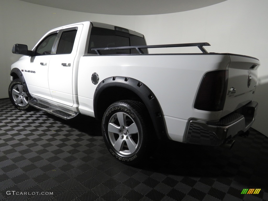 2011 Ram 1500 Big Horn Quad Cab 4x4 - Bright White / Dark Slate Gray/Medium Graystone photo #8