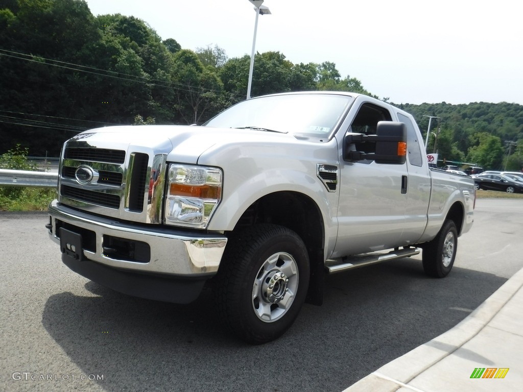 2010 F250 Super Duty XLT SuperCab 4x4 - Ingot Silver Metallic / Medium Stone photo #4