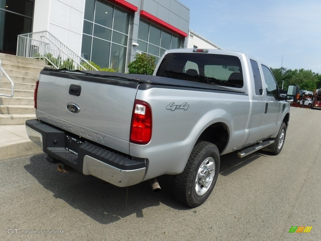 2010 F250 Super Duty XLT SuperCab 4x4 - Ingot Silver Metallic / Medium Stone photo #10