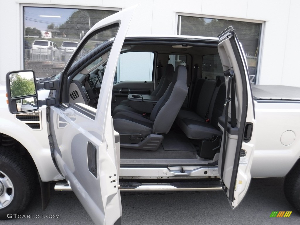 2010 F250 Super Duty XLT SuperCab 4x4 - Ingot Silver Metallic / Medium Stone photo #12