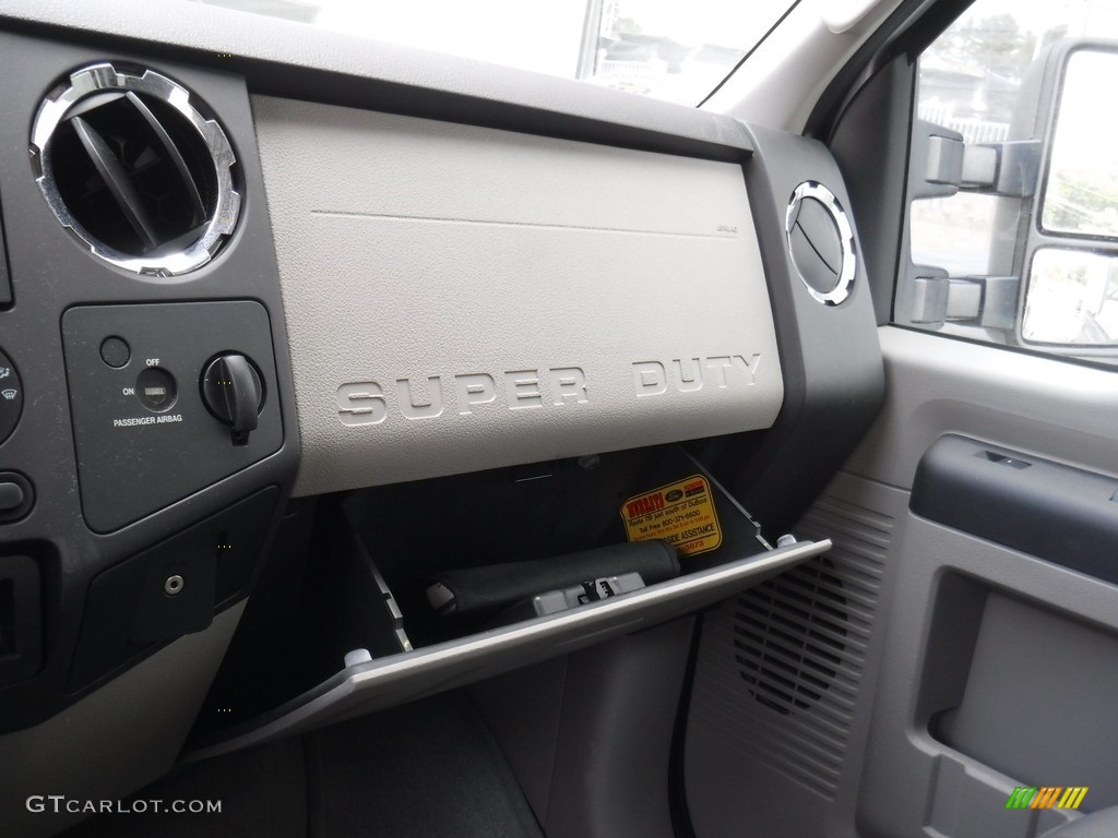 2010 F250 Super Duty XLT SuperCab 4x4 - Ingot Silver Metallic / Medium Stone photo #24