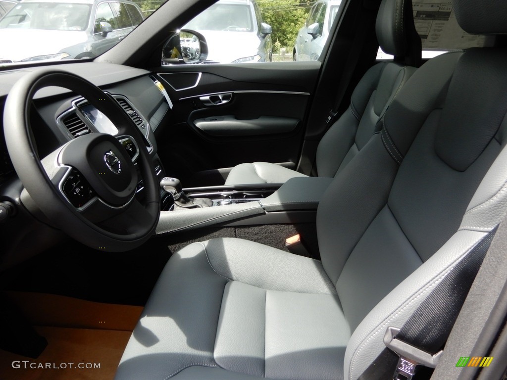 2020 Volvo XC90 T6 AWD Momentum Front Seat Photo #134827130