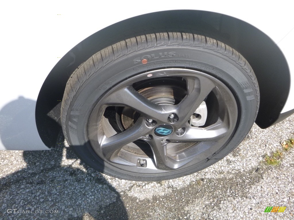 2020 Hyundai Veloster 2.0 Wheel Photo #134830661