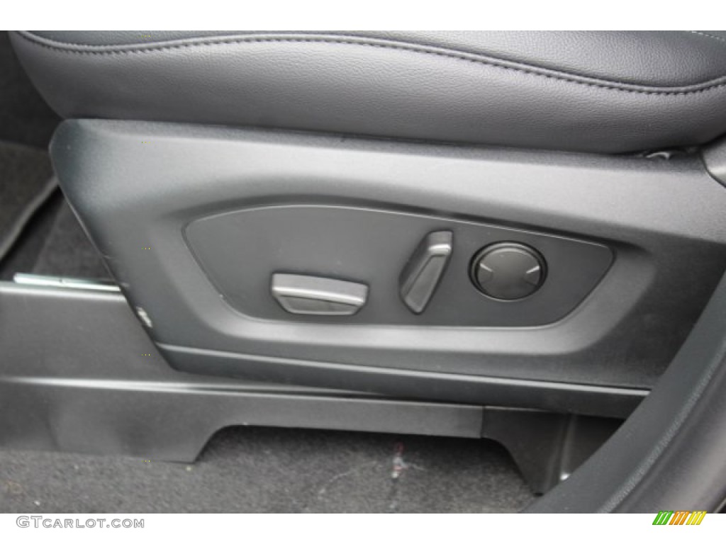 Ebony Interior 2020 Ford Explorer XLT Photo #134834268