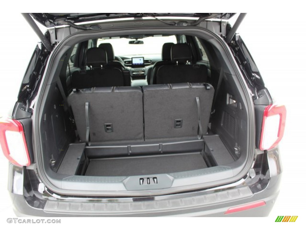 2020 Ford Explorer XLT Trunk Photo #134834549