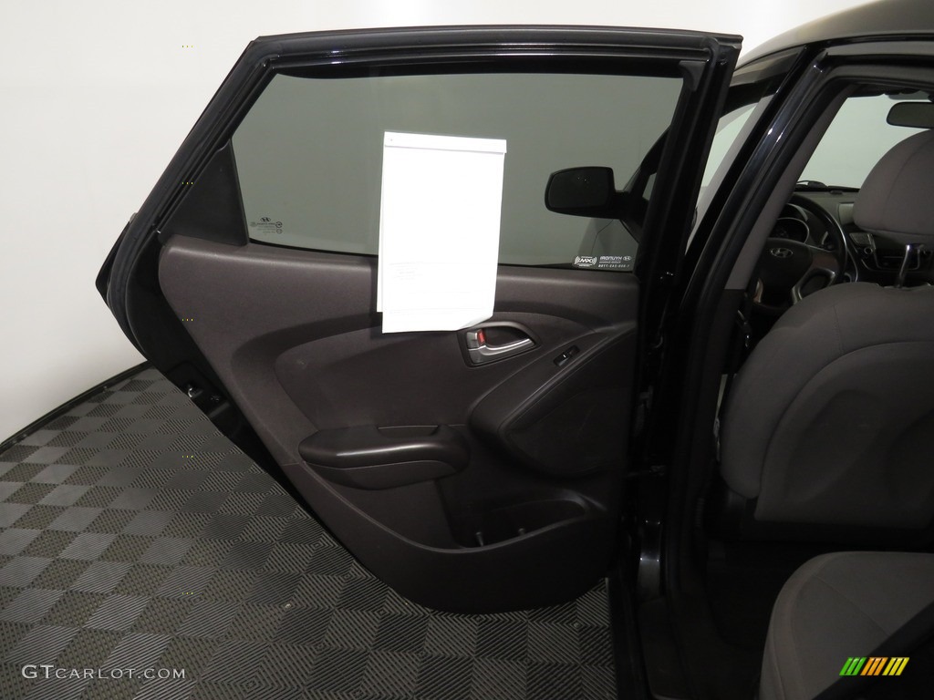 2012 Tucson GL - Graphite Gray / Taupe photo #21