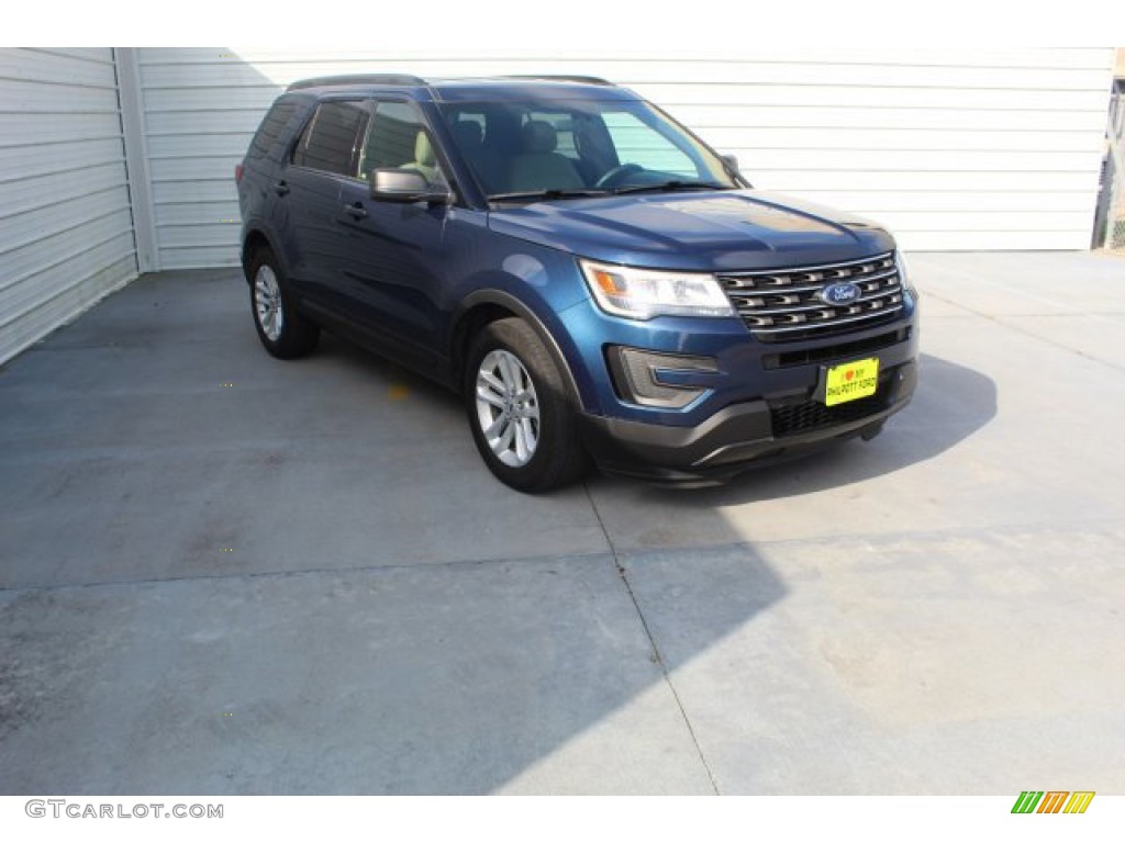 2017 Explorer FWD - Blue Jeans / Medium Light Camel photo #2