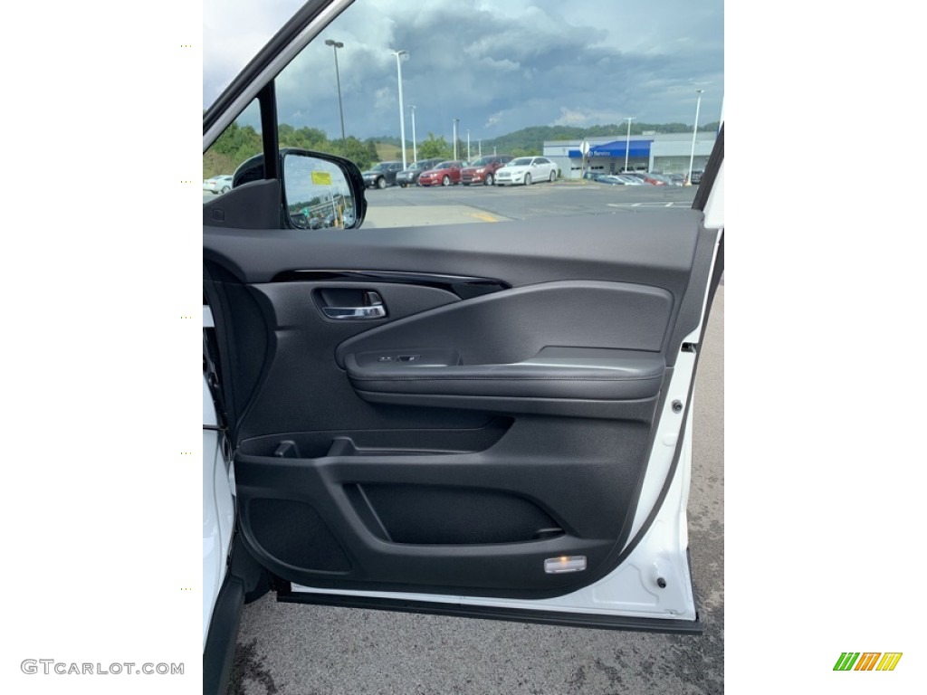2020 Honda Pilot Touring AWD Black Door Panel Photo #134853714