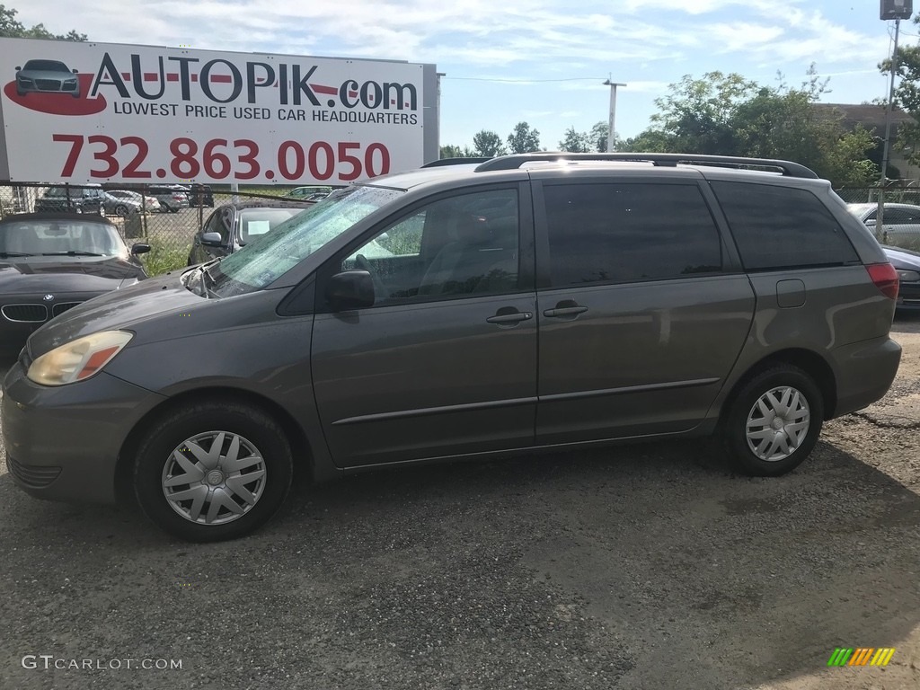 2005 Sienna CE - Phantom Gray Pearl / Stone photo #2