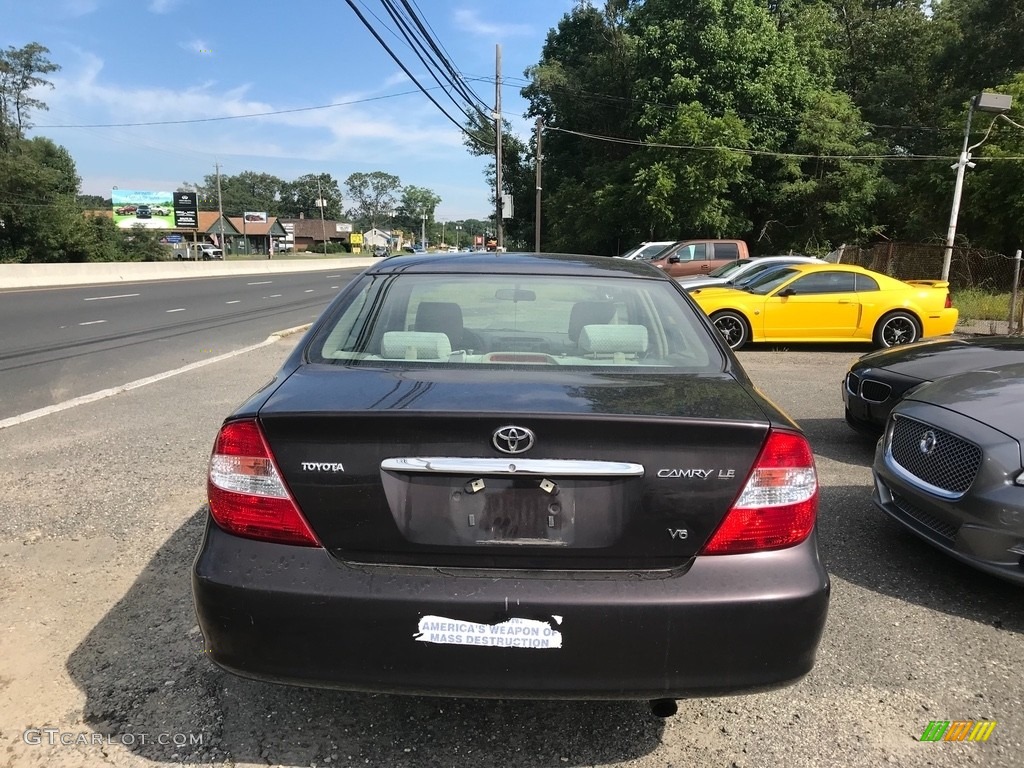 2002 Camry LE V6 - Salsa Red Pearl / Stone photo #4