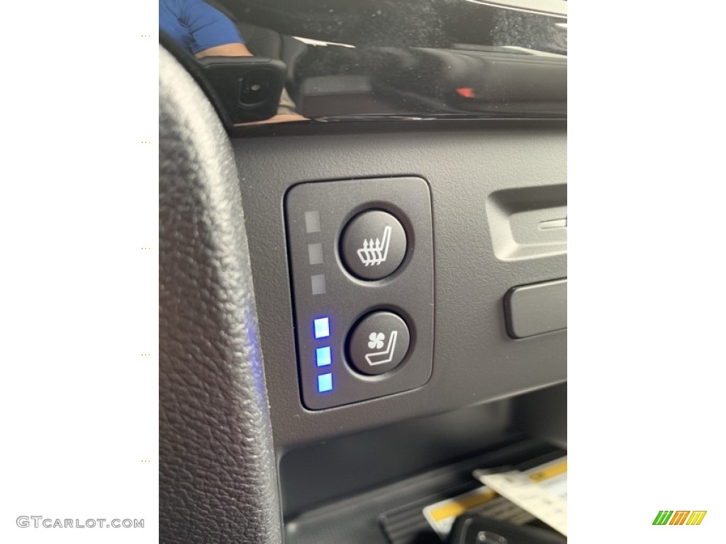 2020 Honda Pilot Black Edition AWD Controls Photo #134856096