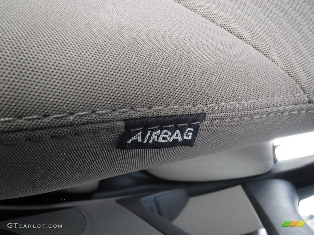 2016 Elantra Value Edition - White / Beige photo #13