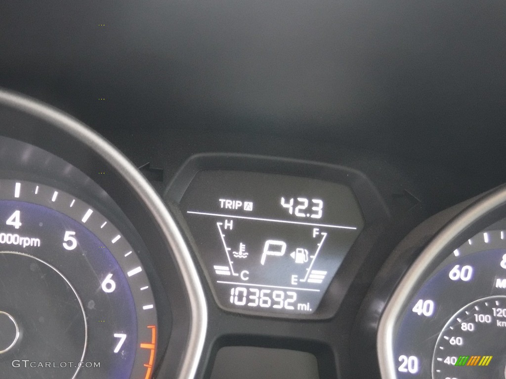 2016 Elantra Value Edition - White / Beige photo #25